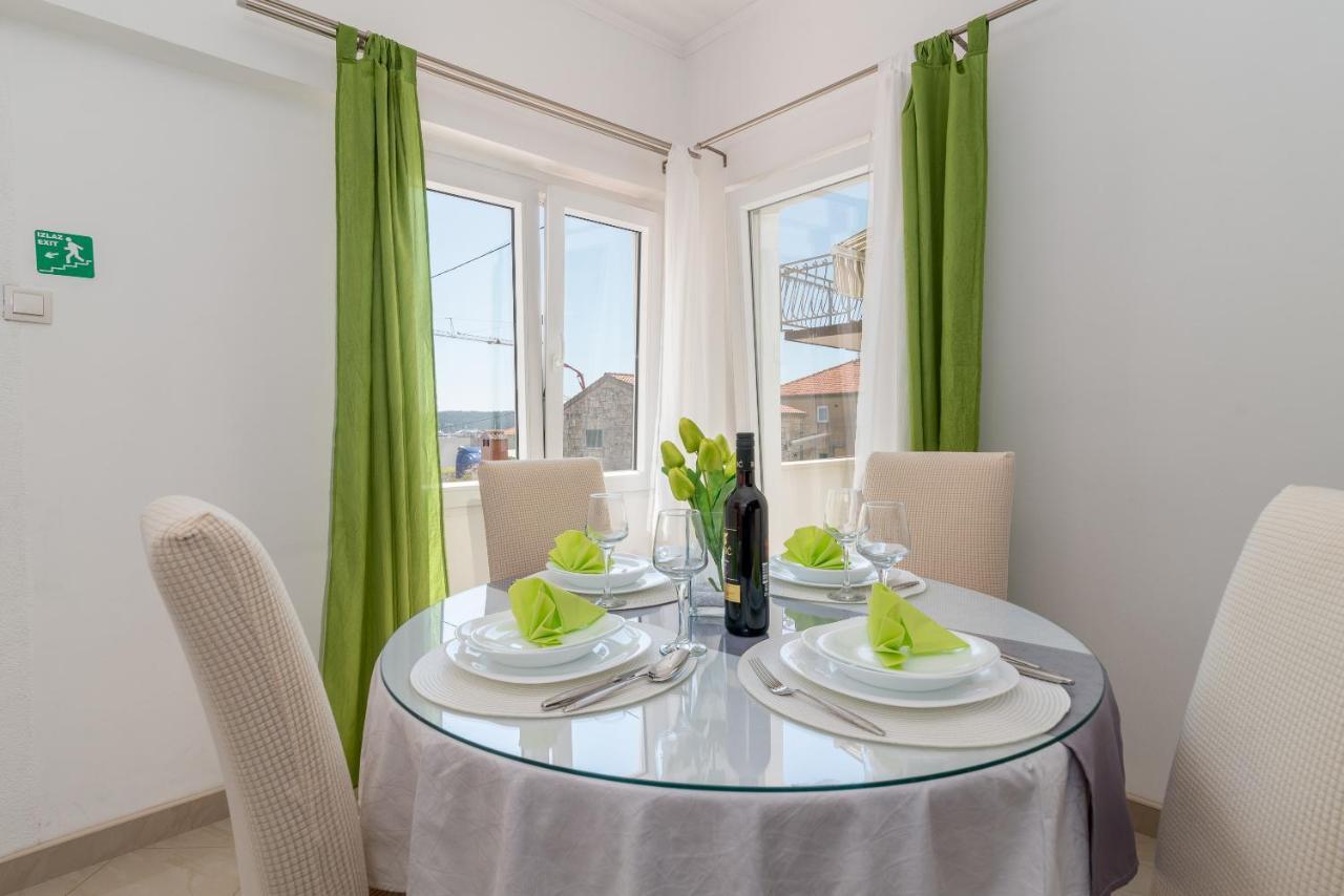 Apartment Roko Trogir Exterior photo
