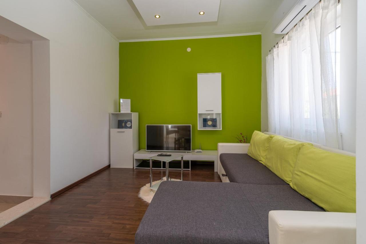 Apartment Roko Trogir Exterior photo