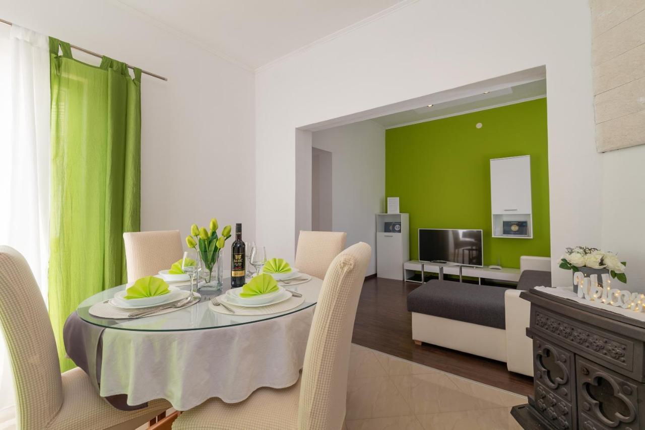 Apartment Roko Trogir Exterior photo