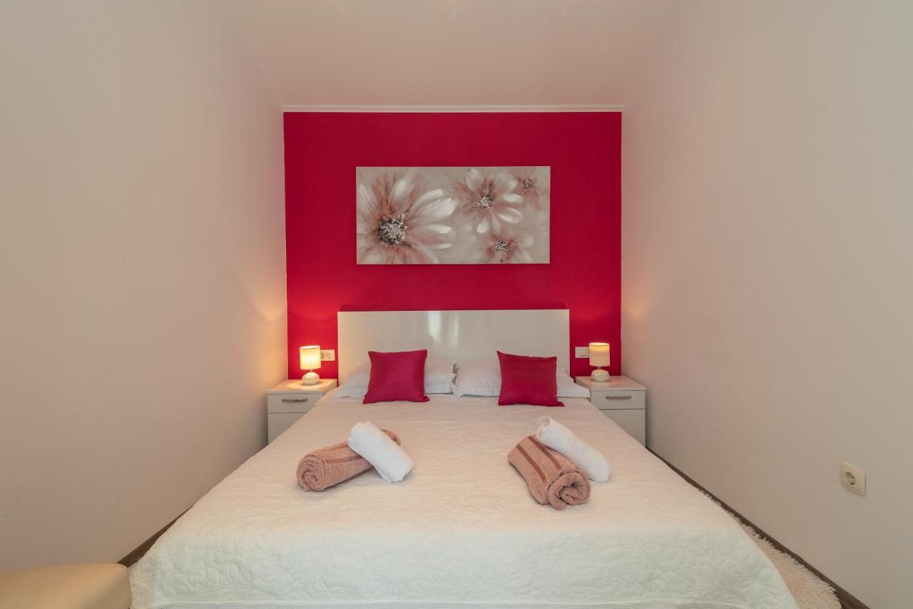 Apartment Roko Trogir Exterior photo